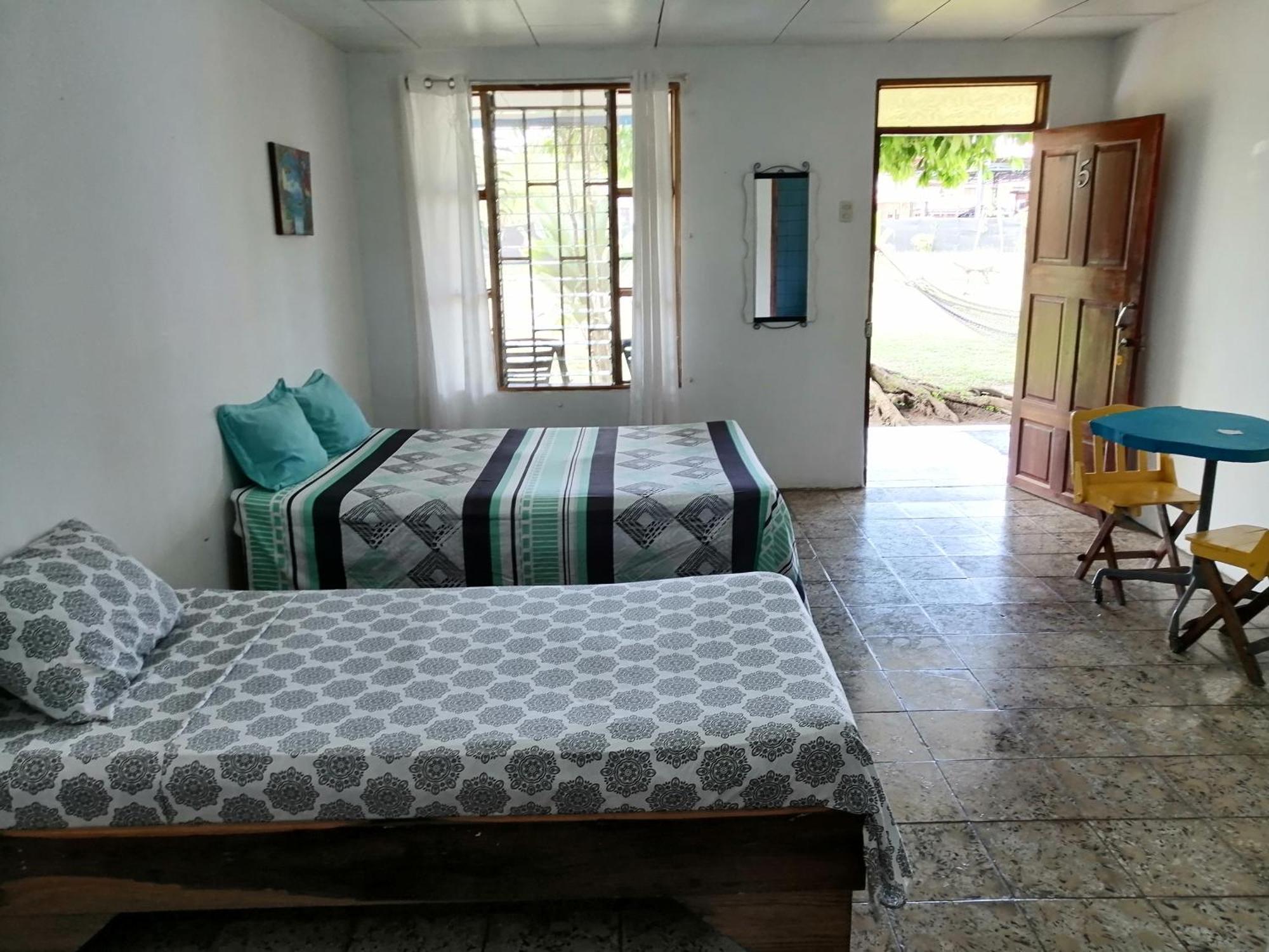 Rooms Palmeras Cahuita Eksteriør billede